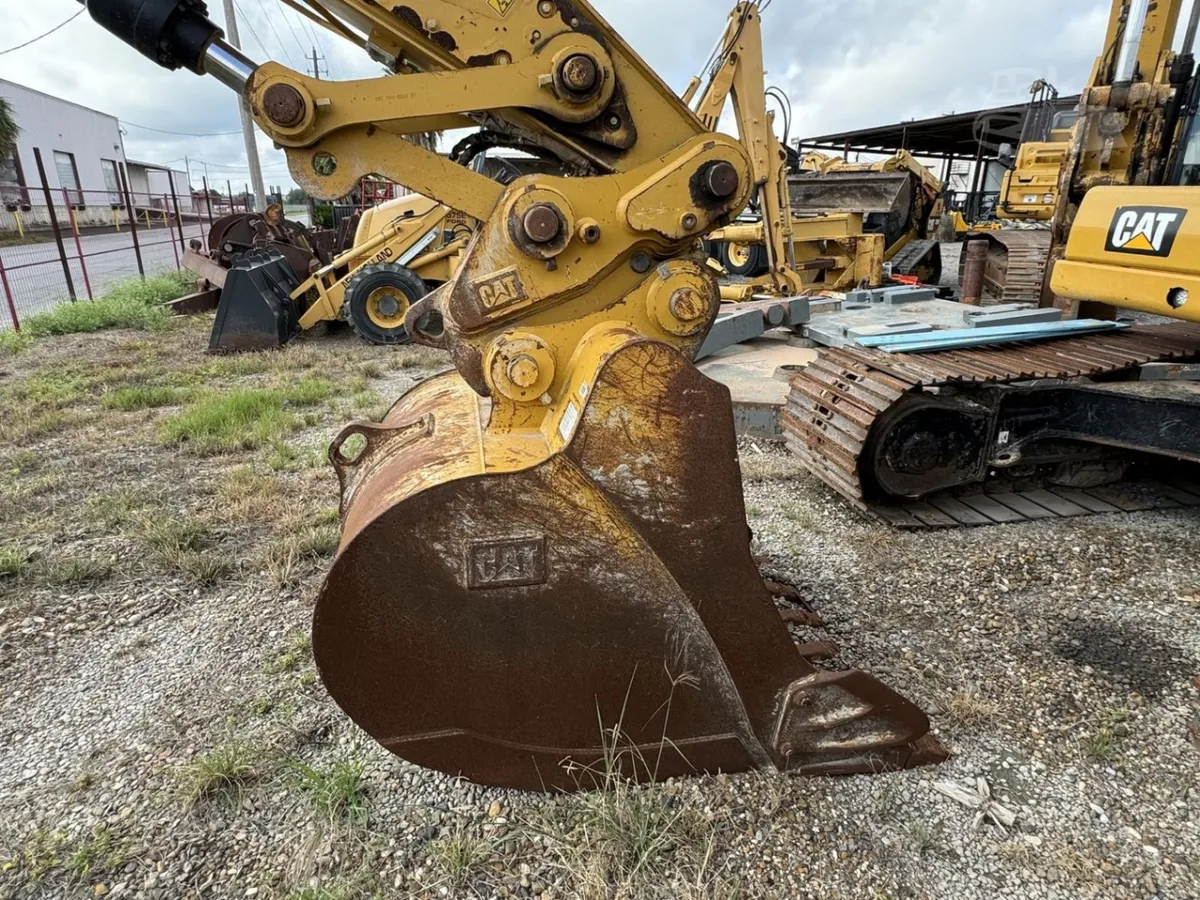 2019 Caterpillar 320 Excavators for sale in Hidalgo, TX - listing photo 8 of 10