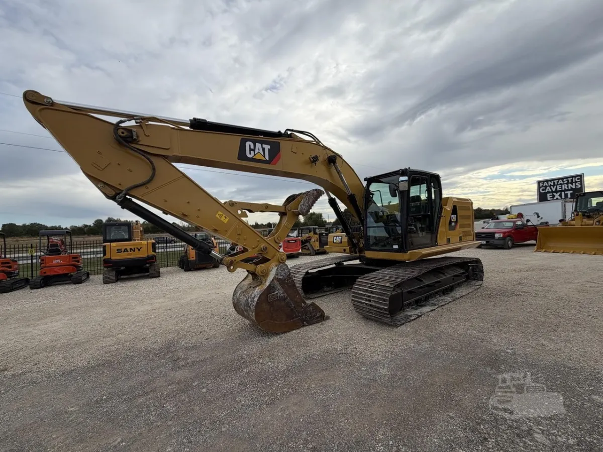 2019 Caterpillar 320 Excavators for sale in Strafford, MO - listing photo 2 of 10