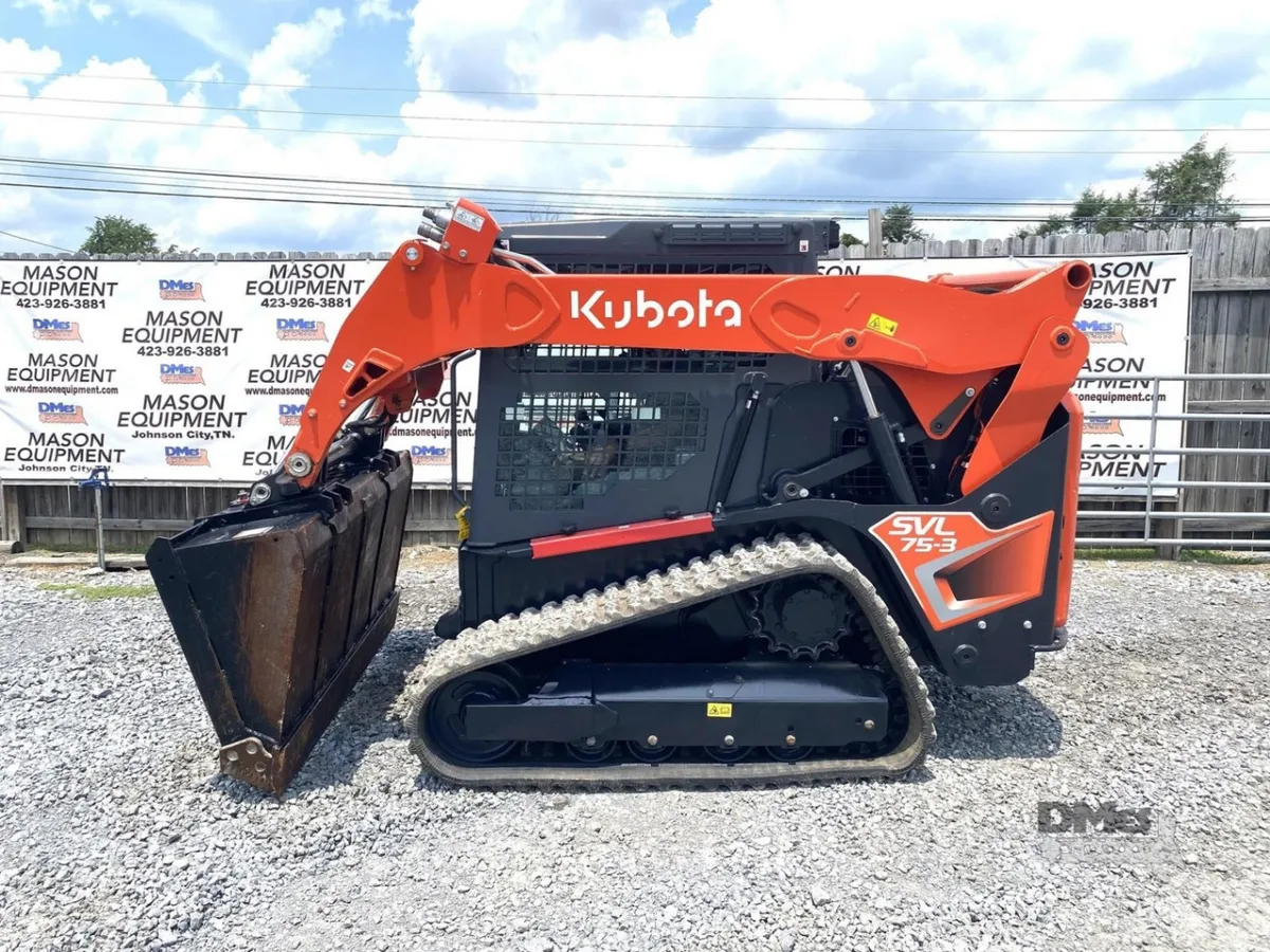 2025 Kubota SVL75-3 Track Loaders for sale in Johnson City, TN - listing photo 3 of 10