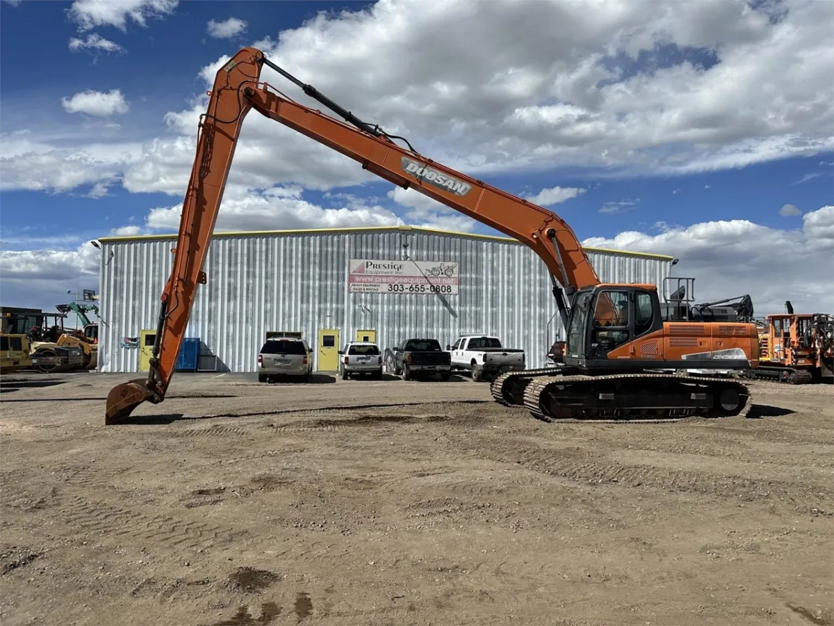 2015 DEVELON (Doosan) DX300 LC-5 Excavators for sale in Brighton, CO - listing photo 10 of 10