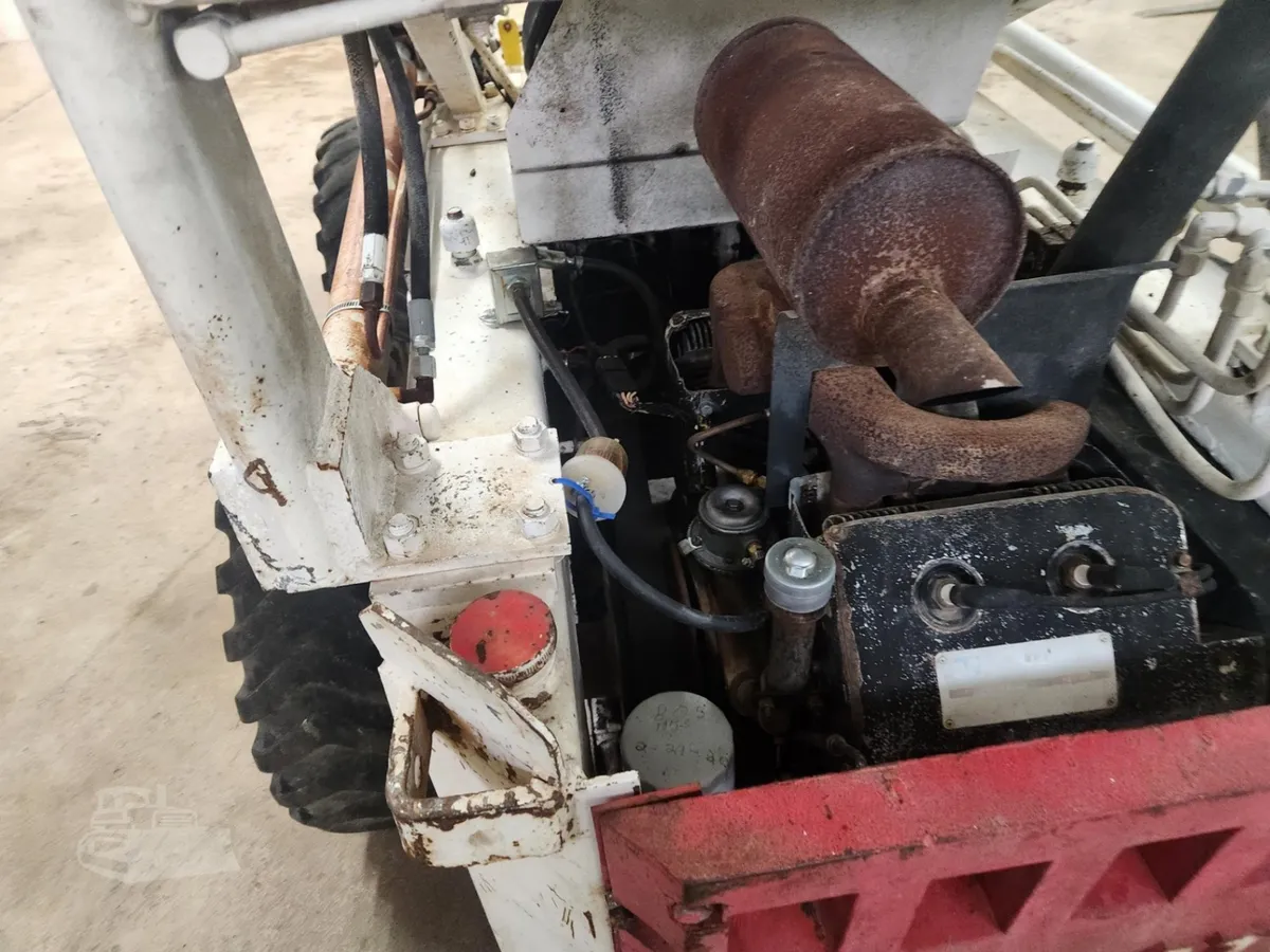 1975 Bobcat 610 Skid Steer Loaders for sale in Gowrie, IA - listing photo 5 of 18