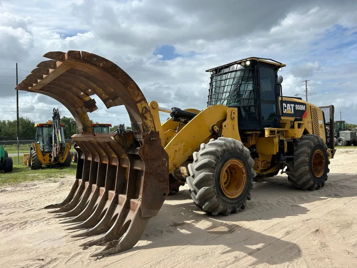 2015 Caterpillar 950M Wheel Loaders for sale in Plant City, FL - listing photo 2 of 10