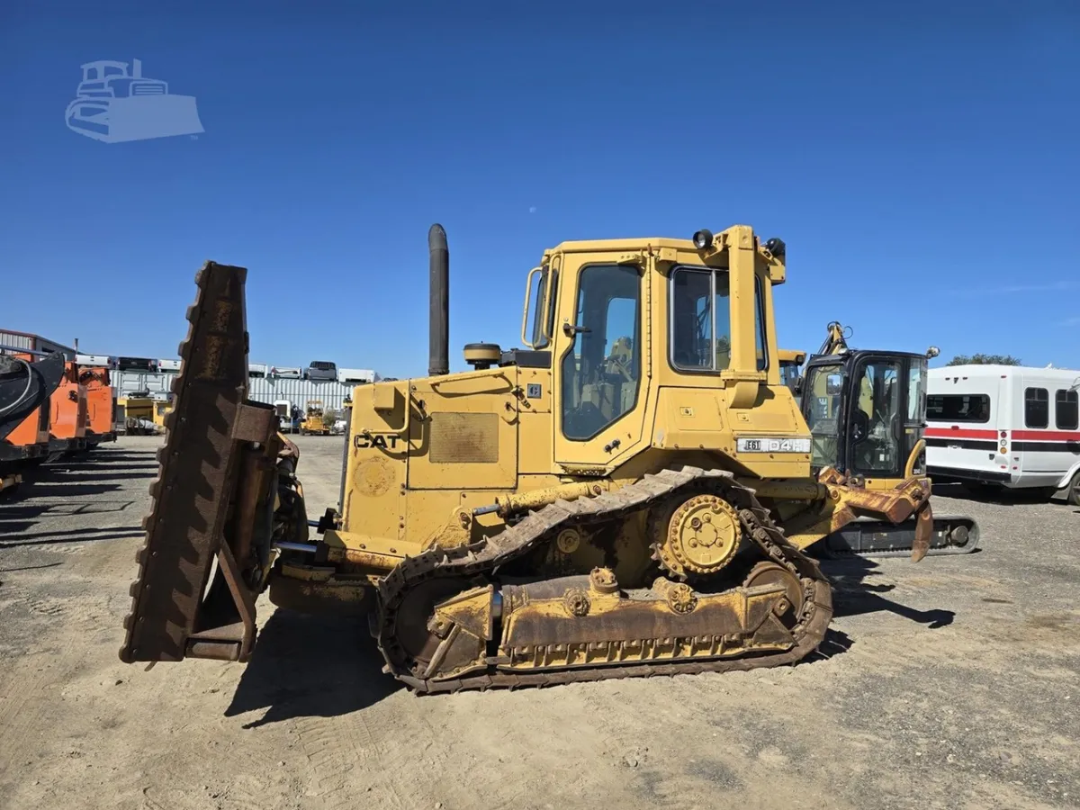 1989 Caterpillar D4H Dozers for sale in Filer, ID - listing photo 2 of 10