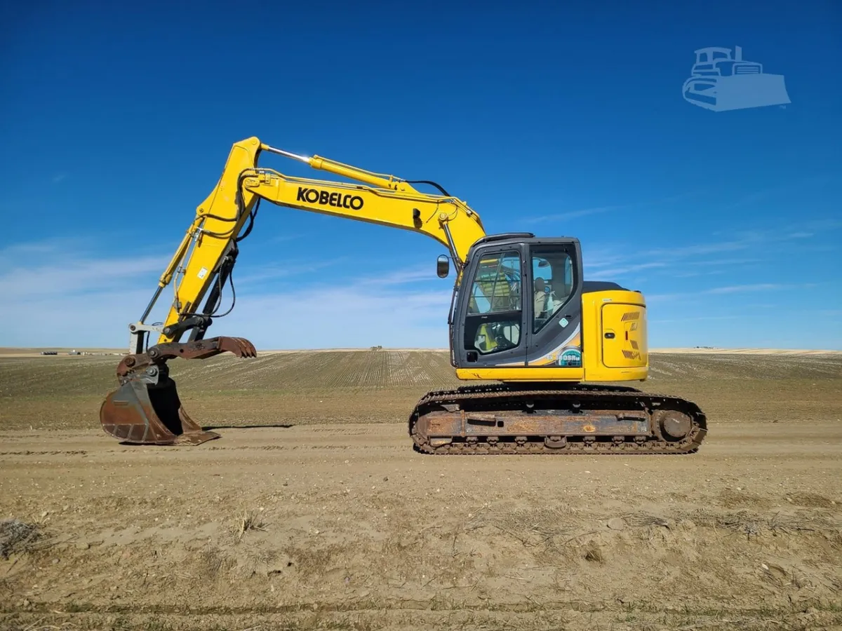 2016 Kobelco SK140SR LC-5 Excavators for sale in Loma, MT - listing photo 3 of 10