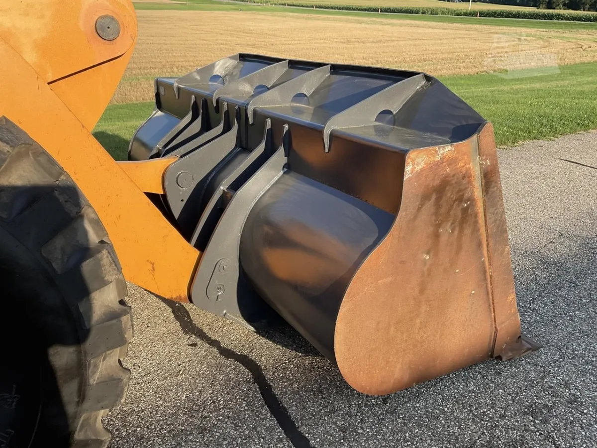 2015 CASE 821F Wheel Loaders for sale in Allegan, MI - listing photo 6 of 10