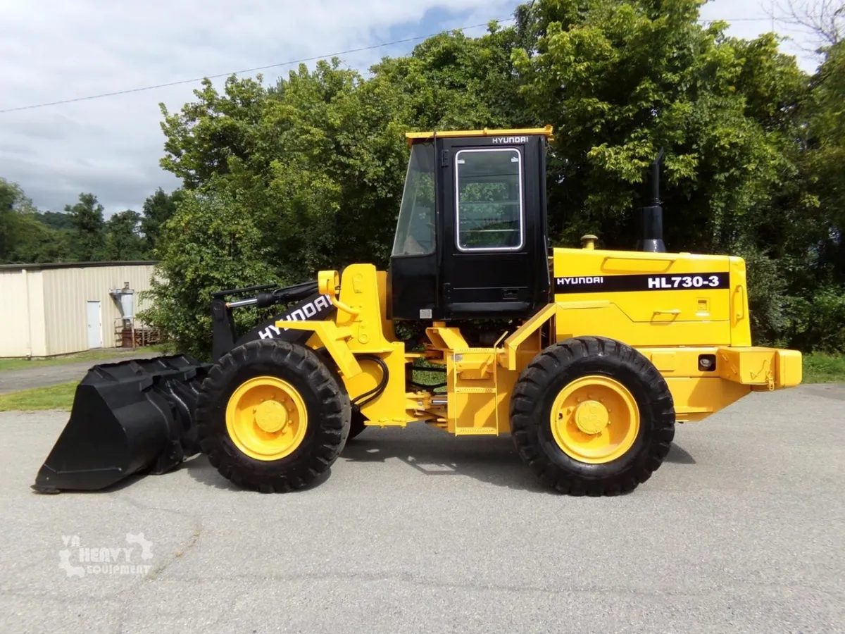 1999 Hyundai HL730-3 Wheel Loaders for sale in Pearisburg, VA - listing photo 2 of 10