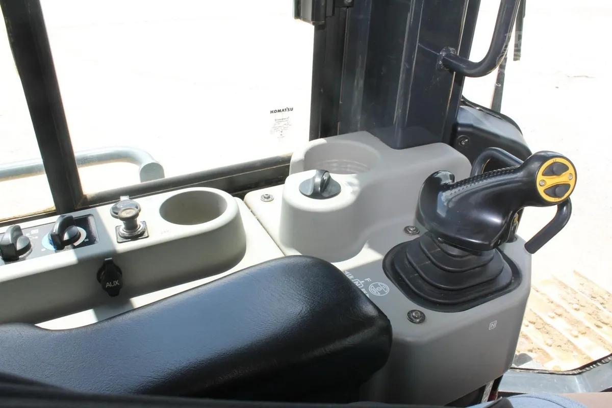 2018 Komatsu D61EX-24 Dozers for sale in Pleasureville, KY - listing photo 9 of 10