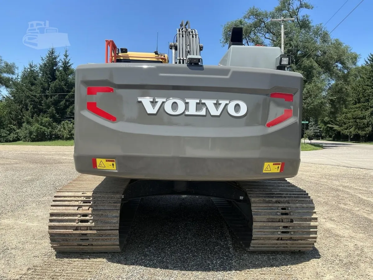 2019 Volvo EC220EL Excavators for sale in Allegan, MI - listing photo 3 of 10