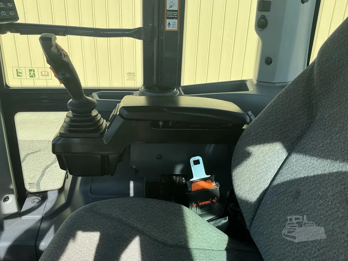 2020 John Deere 524L Wheel Loaders for sale in Allegan, MI - listing photo 7 of 10