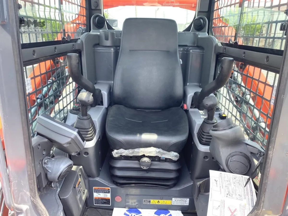2025 Kubota SVL75-3 Track Loaders for sale in Johnson City, TN - listing photo 9 of 10