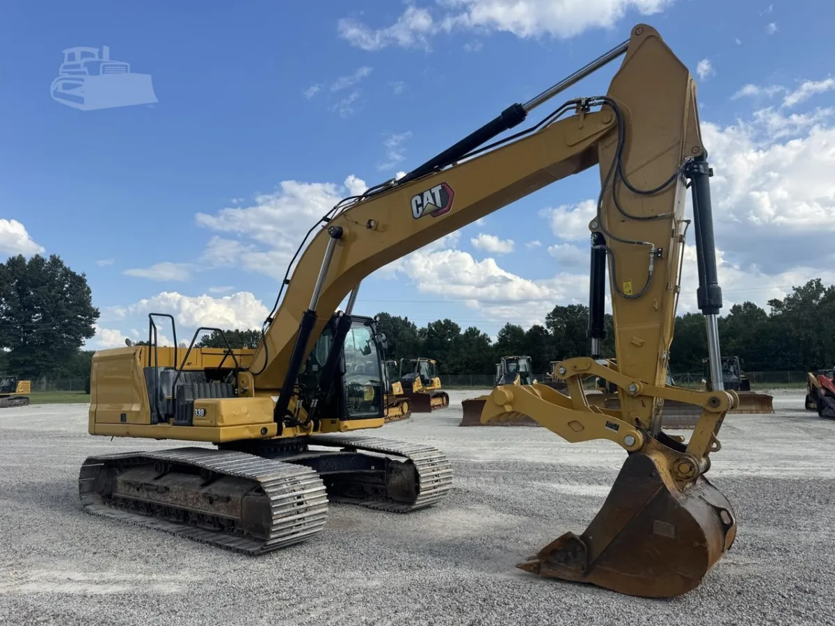 2022 Caterpillar 330 Excavators for sale in Jackson, TN - listing photo 7 of 10