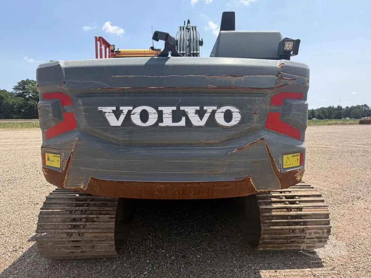 2020 Volvo EC200EL Excavators for sale in Nesbit, MS - listing photo 5 of 10