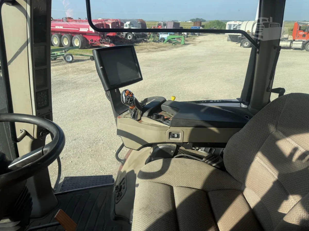 2015 Case IH Magnum 220 Field Tractors Power for sale in Independence, IA - listing photo 9 of 15