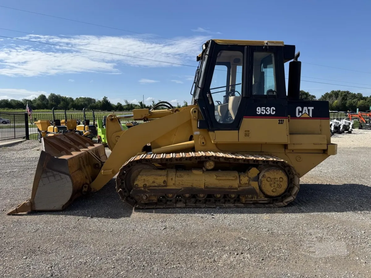 1998 Caterpillar 953C Track Loaders for sale in Strafford, MO - listing photo 2 of 10