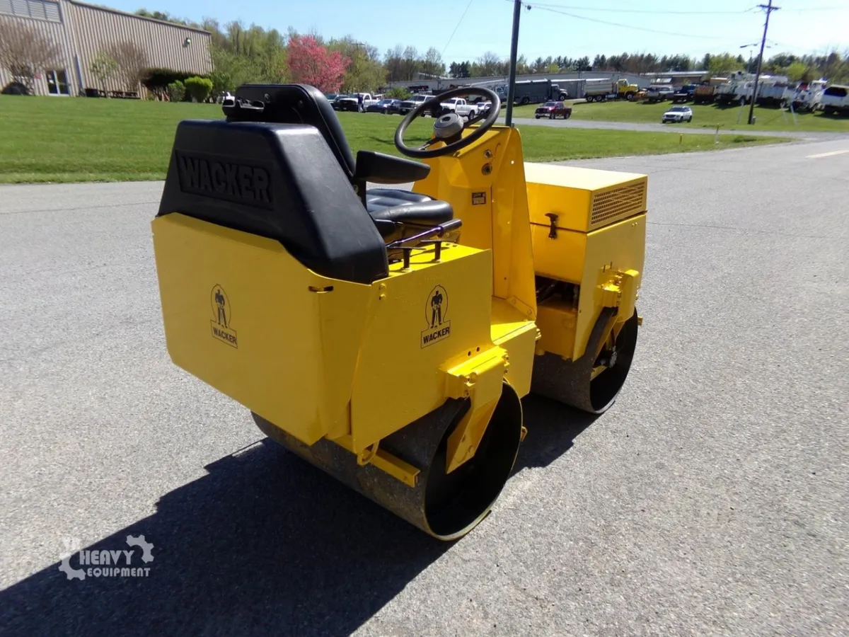 1993 Wacker Neuson RD880V Smooth Drum Rollers for sale in Pearisburg, VA - listing photo 6 of 10