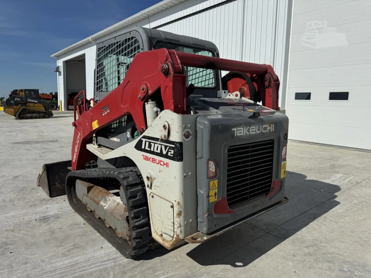2019 Takeuchi TL10V2 Track Loaders for sale in Chatsworth, IL - listing photo 5 of 8