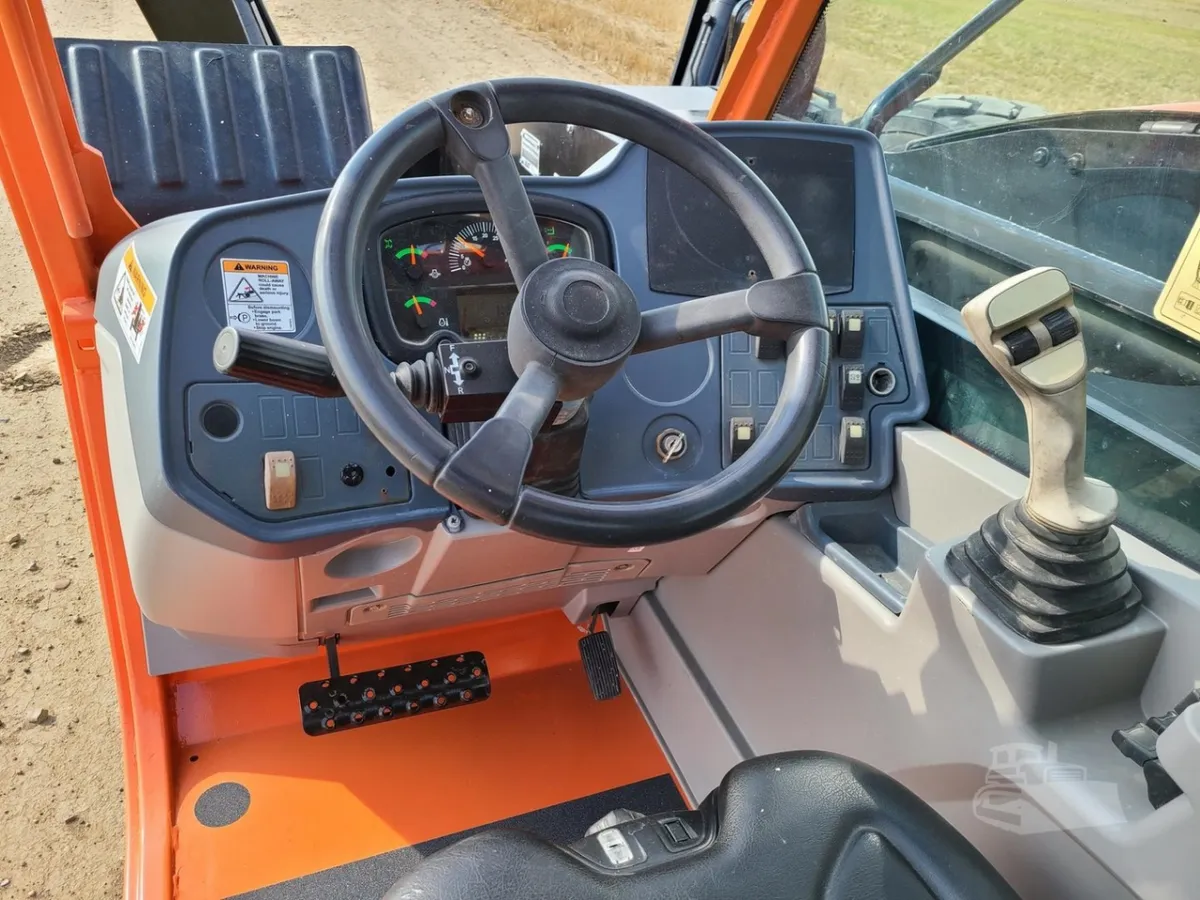 2017 JLG jlg-1255 Telehandler Telescopic Forklift for sale in Loma, MT - listing photo 9 of 10