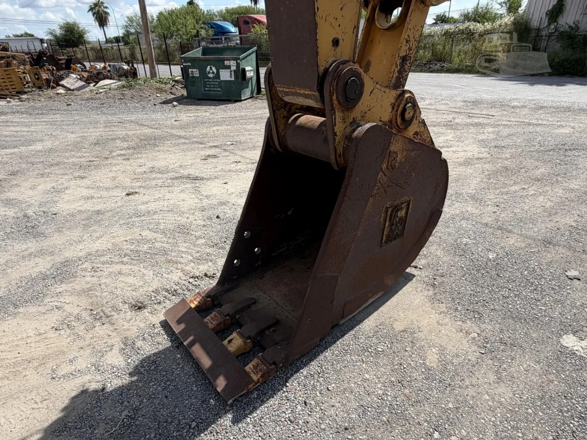 2019 Caterpillar 330 Excavators for sale in Hidalgo, TX - listing photo 8 of 10
